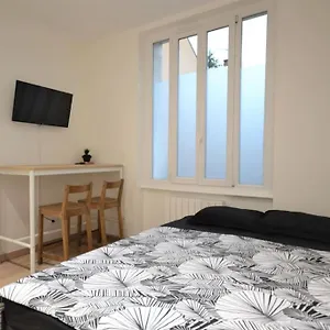  Appartement Studio En Résidence Privée à France
