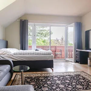 Exquisite Shared - Your Private In Beautiful Apartment