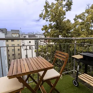 Sunshine Deluxe With Porch Near Schönbrunn Palace&westbahnhof Apartment