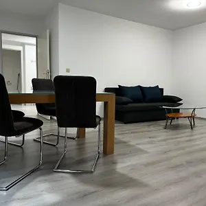 Apartament Mca, Viena